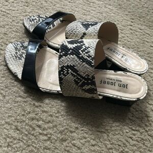 Jon Josef Made in Spain double strap Snakeskin/Black Block Heel Slip Sandal SZ 9